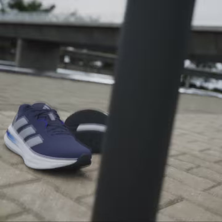 Cargar vídeo: ADIDAS GALAXY 7